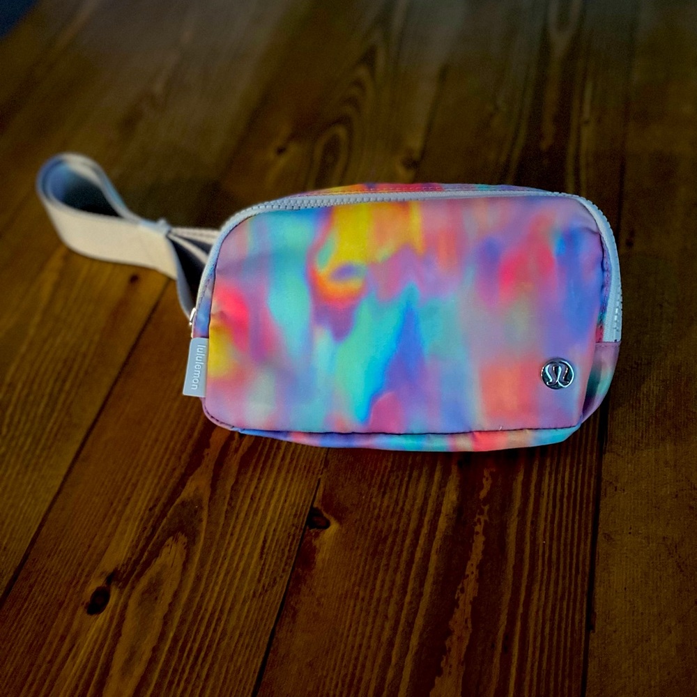 Lululemon everyday belt bag - NWT